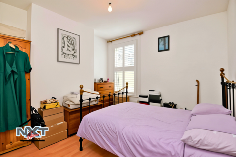 2 bedroom flat for sale, Warren Road, Leyton, E10