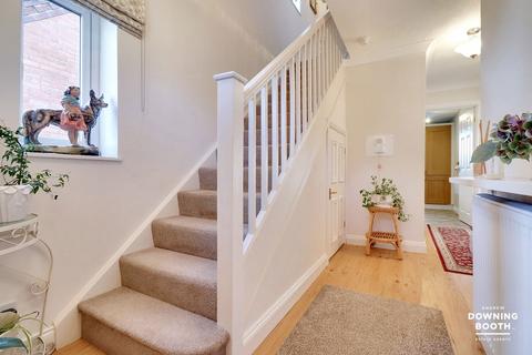 2 bedroom link detached house for sale, Copperfields, Lichfield WS14