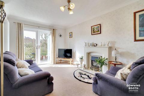 2 bedroom link detached house for sale, Copperfields, Lichfield WS14