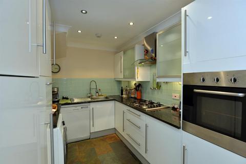 36 Maryon Mews, London, NW3 2PU