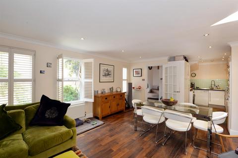 36 Maryon Mews, London, NW3 2PU