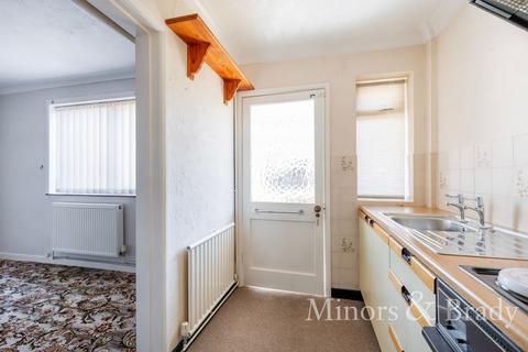 3 bedroom end of terrace house to rent, Ipswich Road, Lowestoft, NR32