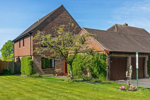 4 bedroom detached house for sale, Fairfax Close, Winchester, SO22