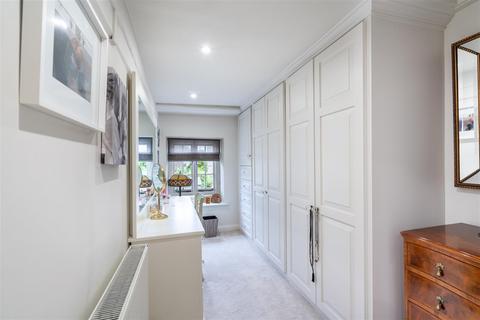 55 Bondgate, Harewood, Leeds, LS17 9LN