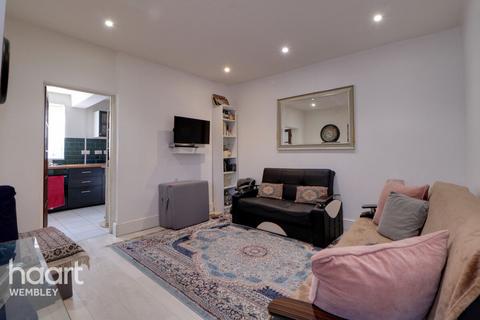 2 bedroom maisonette for sale, North Wembley