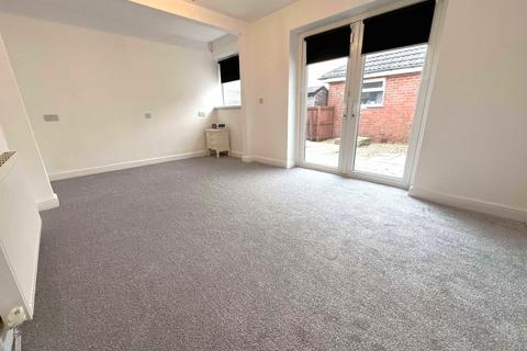 3 bedroom bungalow for sale, Broadway, Fleetwood FY7