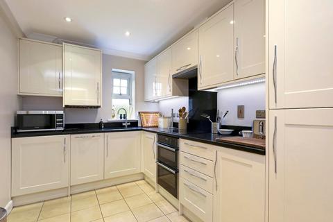 2 bedroom apartment for sale, Maxwell Road, Beaconsfield, Buckinghamshire, HP9