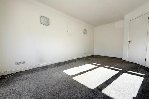 1 bedroom flat to rent, 62 Whitworth Crescent, Southampton SO18