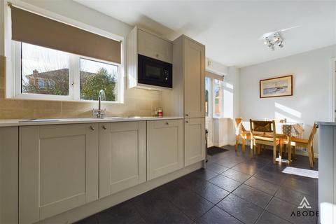 4 bedroom detached house for sale, Fradgley Grove, Uttoxeter ST14