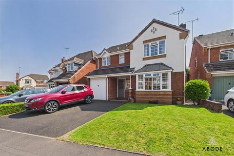 3 Fradgley Grove, Uttoxeter, ST14 5NT