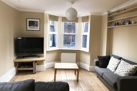 2 bedroom flat to rent, Kennington Road, London SE1