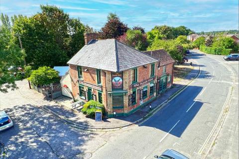 3 bedroom detached house for sale, Offham Road, West Malling ME19