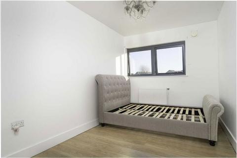 1 bedroom flat to rent, Lynton Road, London SE1