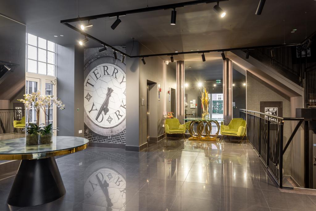 Communal Entrance