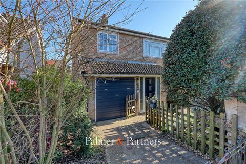 4 bedroom detached house for sale, Pinners Close, Essex CM0