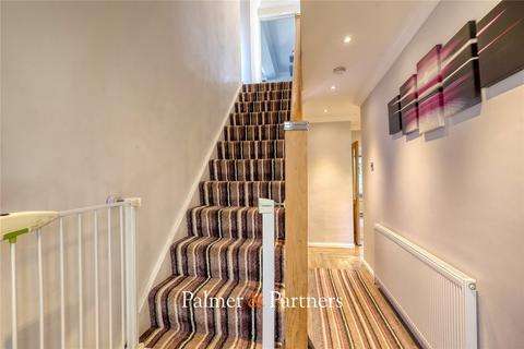 2 Pinners Close, Burnham-on-crouch, CM0 8QH