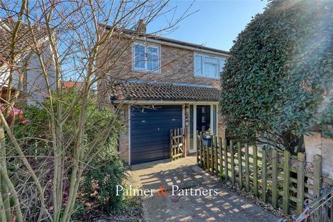 2 Pinners Close, Burnham-on-crouch, CM0 8QH
