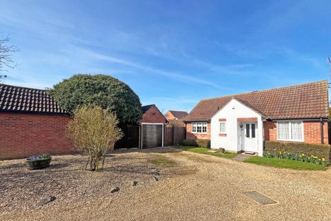 2 bedroom detached bungalow for sale, Goodacre, Peterborough PE2