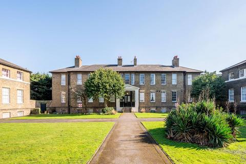 1 bedroom flat for sale, Connaught Mews, Woolwich, London, SE18