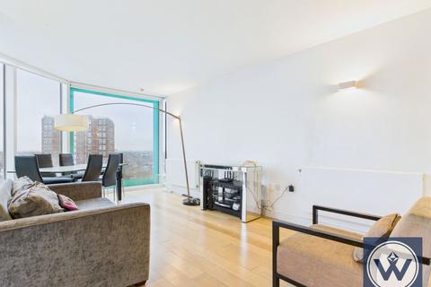 3 bedroom apartment for sale, Navigation Building, Station Approach, Hayes, UB3 4FF