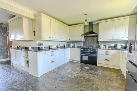 4 bedroom semi-detached house for sale, Chapel Hill, Sedlescombe,