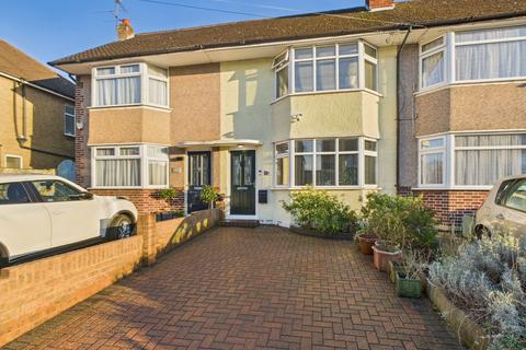 2 bedroom terraced house for sale, Royal Crescent, Ruislip, HA4