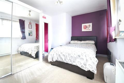 2 bedroom semi-detached house for sale, Parkfield Crescent, Ruislip HA4