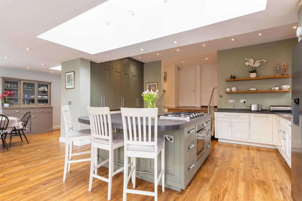Kitchen-7.jpg