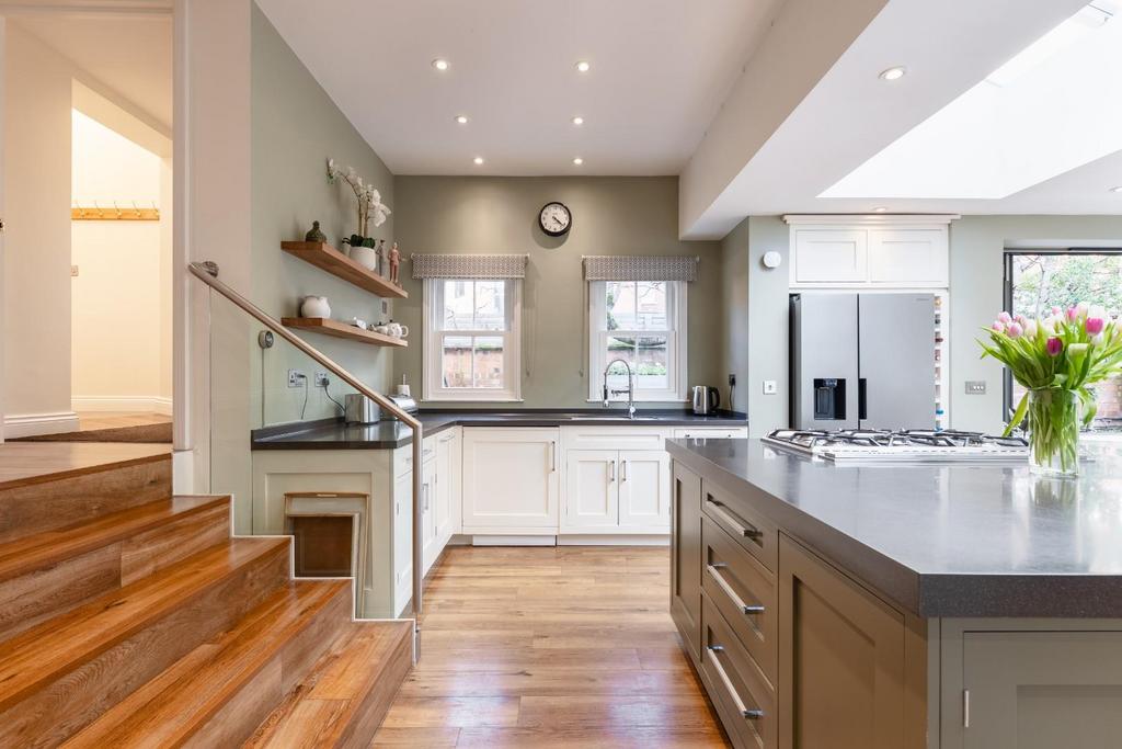 Kitchen-9.jpg