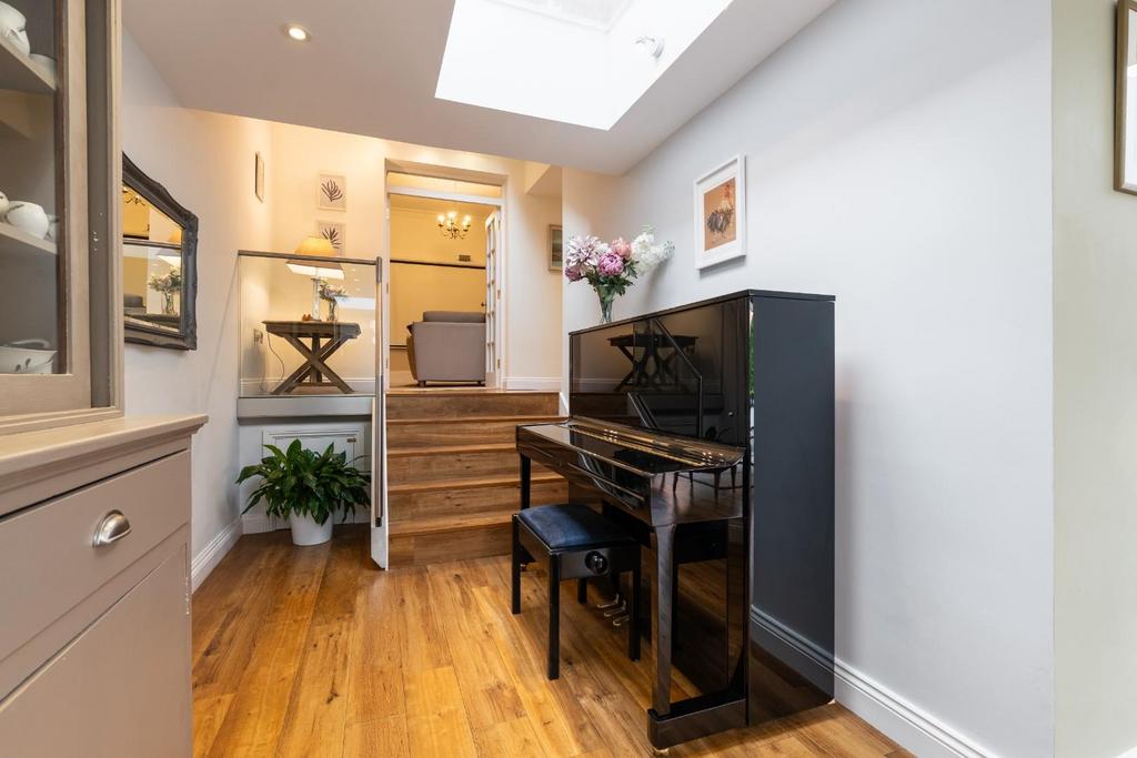 Kitchen-3.jpg