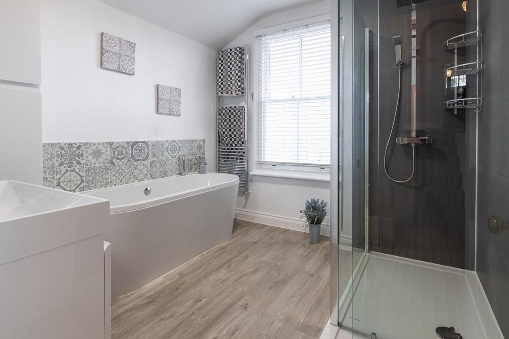 Bathroom-1.jpg