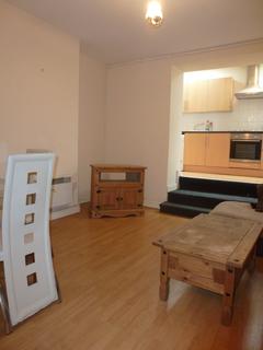 2 bedroom flat to rent, Clifton Street, Cardiff CF24