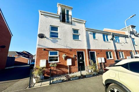 3 bedroom end of terrace house for sale, James Street, North Ormesby, Middlesbrough