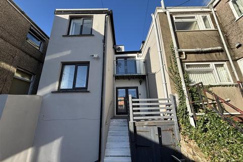 3 bedroom house share for sale, Hanover Street, Swansea