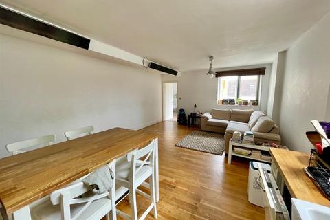 2 bedroom flat for sale, 14 South Road, Newhaven