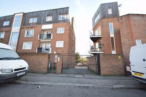 2 bedroom flat to rent, Moore House, Willow Way, Sydenham, SE26