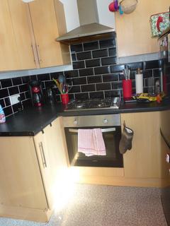 2 bedroom flat to rent, Hendy Street, Cardiff CF23