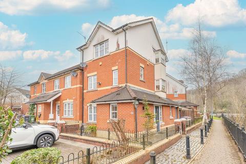 4 bedroom terraced house for sale, Clos Afon Llwyd, Pontypool, NP4