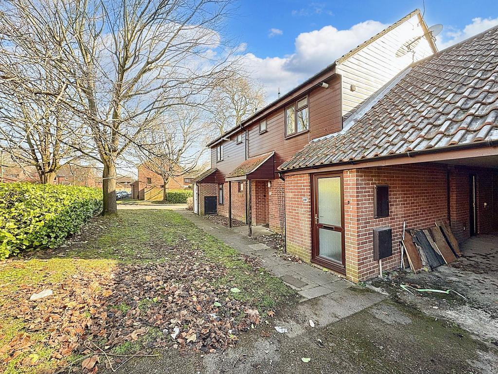 sherwood-avenue-abingdon-ox14-1-bed-maisonette-for-sale-200-000