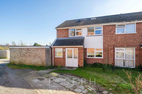 4 bedroom semi-detached house for sale, Chatsworth Crescent, Ipswich, IP2