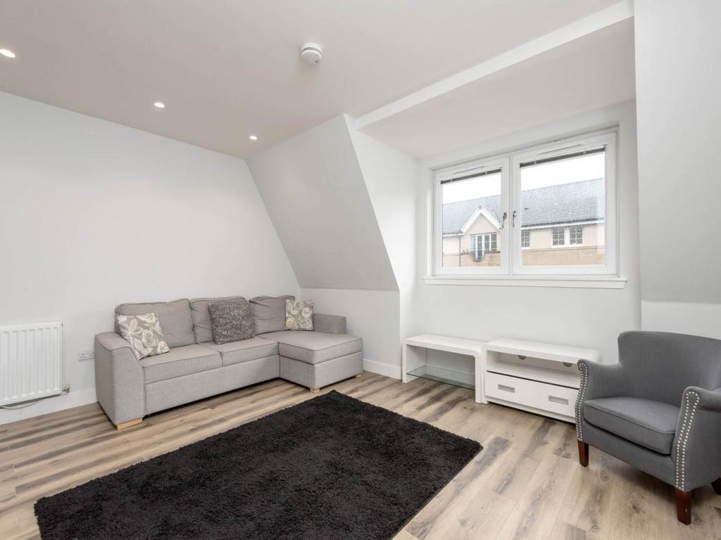 72816 Russell Road-0