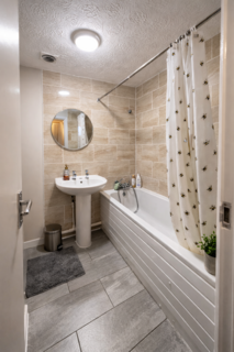 1 bedroom flat to rent, Dagenham East, Dagenham, Essex, RM10