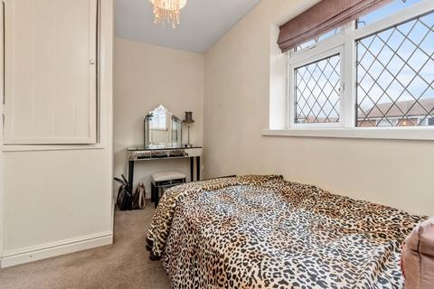 30 Coldstream Close, Warrington, WA2 0LL