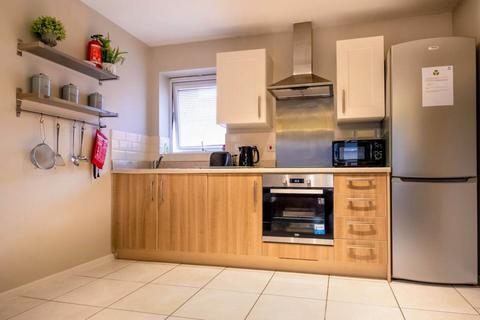 2 bedroom apartment to rent, Somerset Walk, Milton Keynes MK10