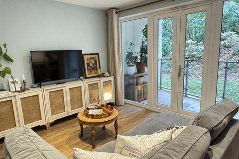 2 bedroom flat for sale, Woodland View, Duporth, St. Austell