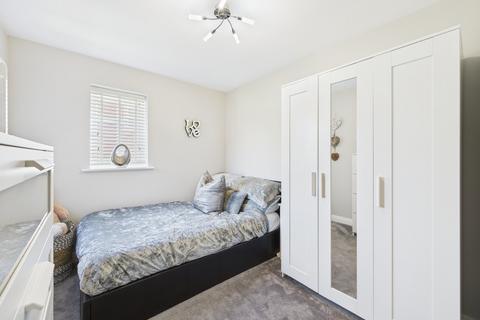 8 Mere Close, Rushwick, Worcester, WR2 5TY