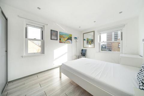 1 bedroom flat for sale, Patmos Road, Oval