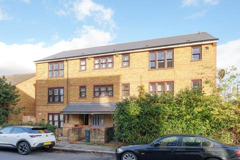 1 bedroom flat for sale, Patmos Road, Oval