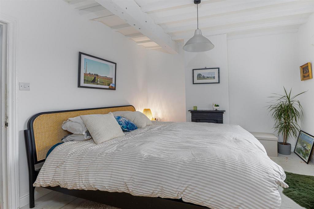 Front bedroom