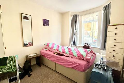 1 bedroom in a house share to rent, Hilcot Road, Reading, Berkshire, RG30